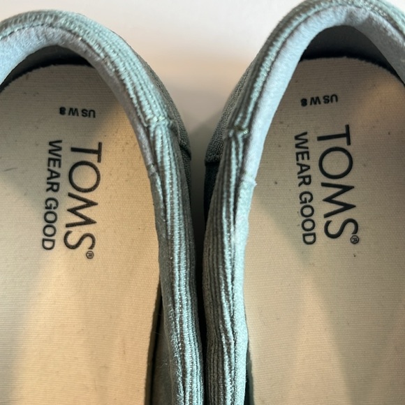 TOMS -‎ Sage green corduroy slip on canvas shoes, 8